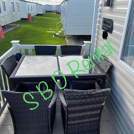 Summer Breeze Deluxe Caravan Rental Saint Osyth 外观 照片