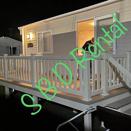 Summer Breeze Deluxe Caravan Rental Saint Osyth 外观 照片