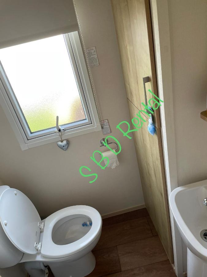 Summer Breeze Deluxe Caravan Rental Saint Osyth 外观 照片