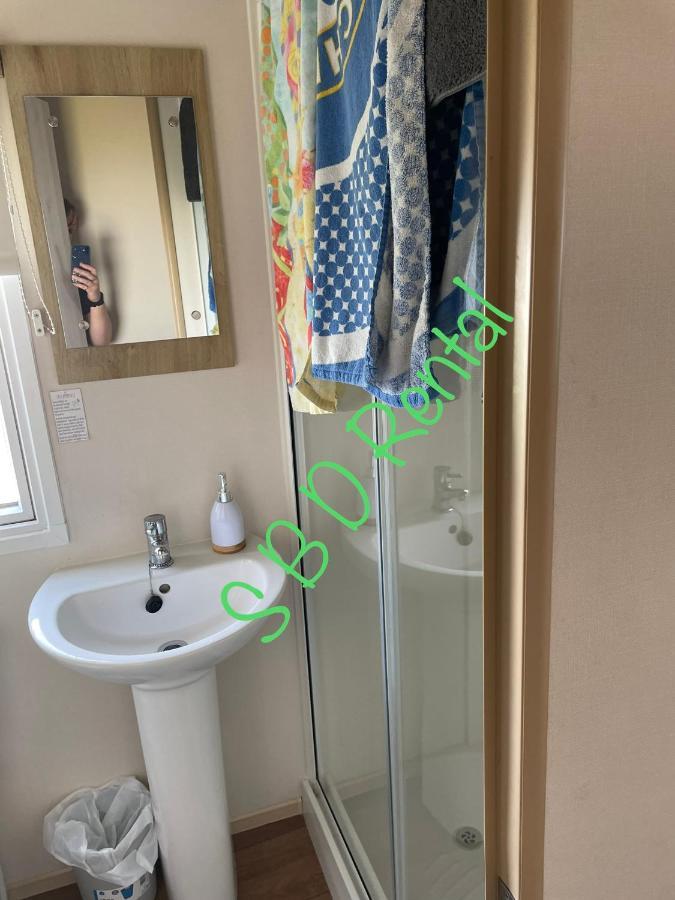Summer Breeze Deluxe Caravan Rental Saint Osyth 外观 照片