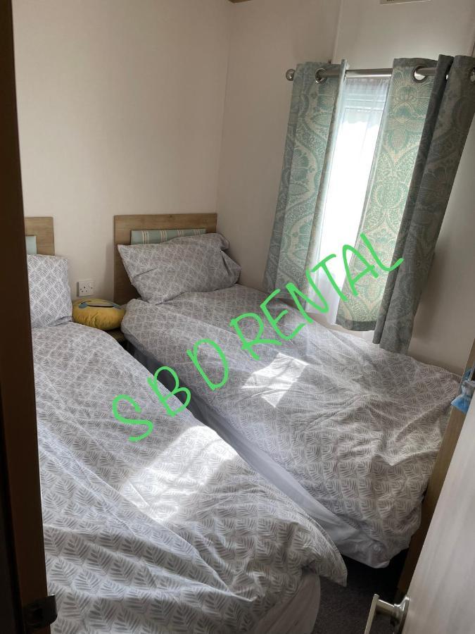 Summer Breeze Deluxe Caravan Rental Saint Osyth 外观 照片
