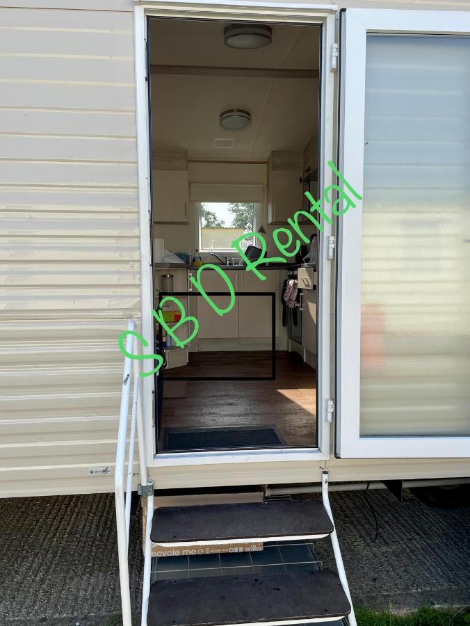 Summer Breeze Deluxe Caravan Rental Saint Osyth 外观 照片