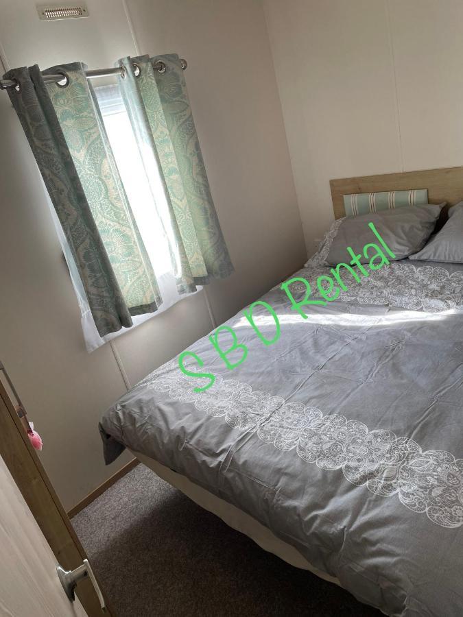 Summer Breeze Deluxe Caravan Rental Saint Osyth 外观 照片