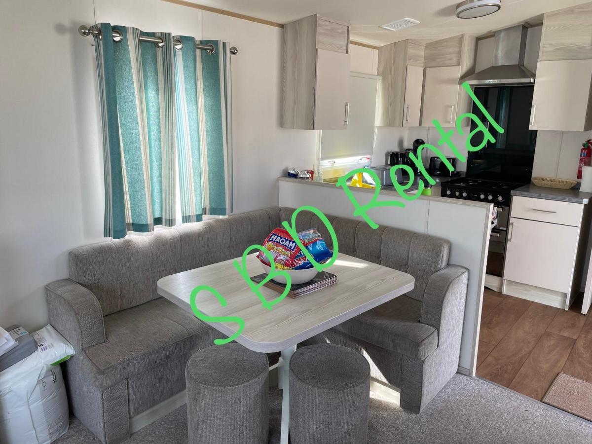 Summer Breeze Deluxe Caravan Rental Saint Osyth 外观 照片